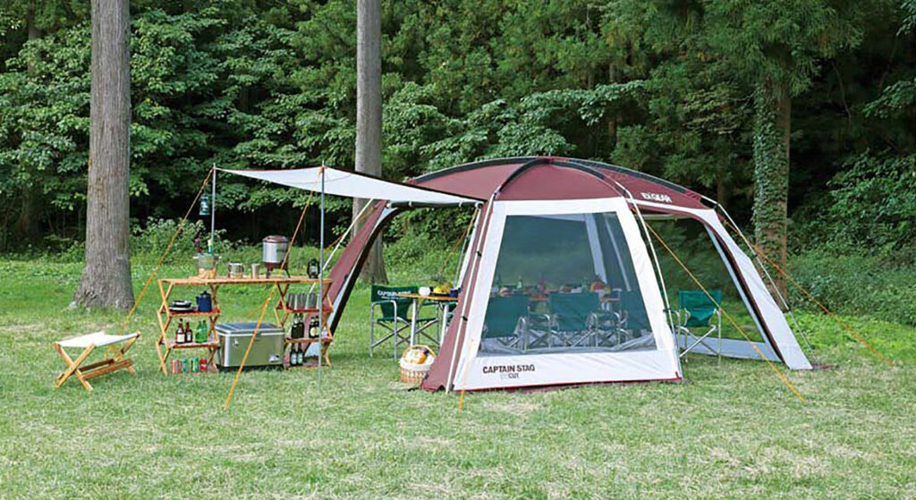 Barraca com sistema avançado de ventilação, essencial para lidar com a umidade do verão japonês